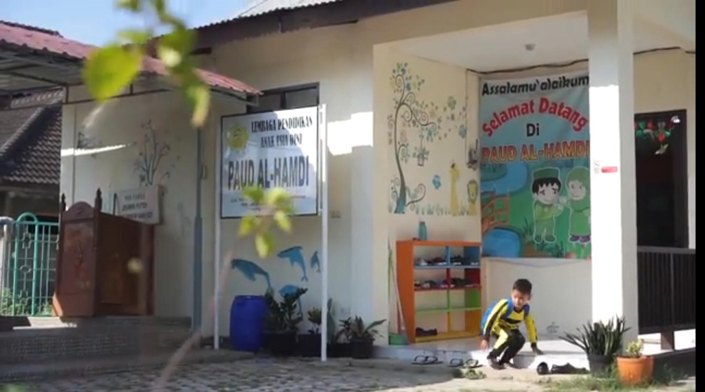 Memiliki Unggulan di bidang pendidikan (PAUD) Yyang mendukung pendidikan anak usia dini